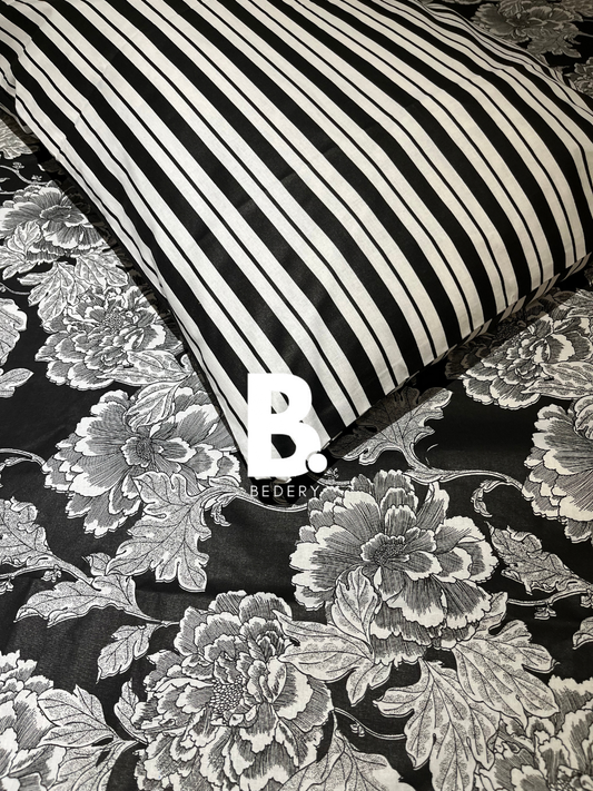 Monochrome Peony