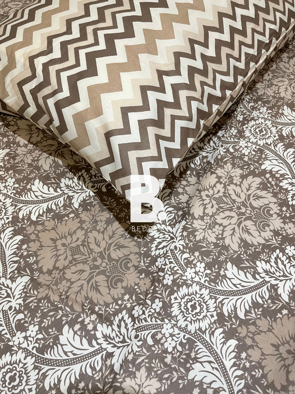Beige Zigzag