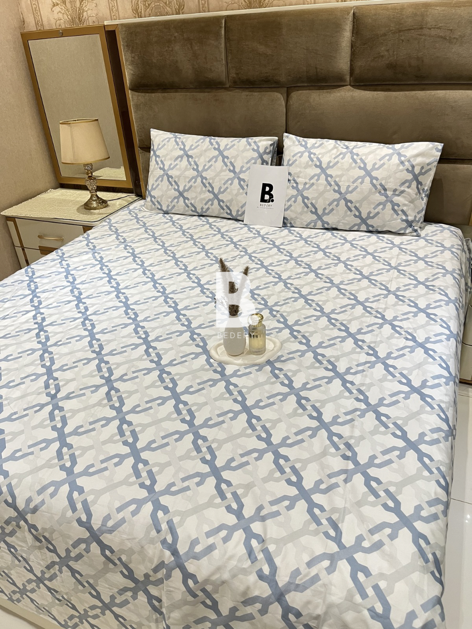 Satin Trellis