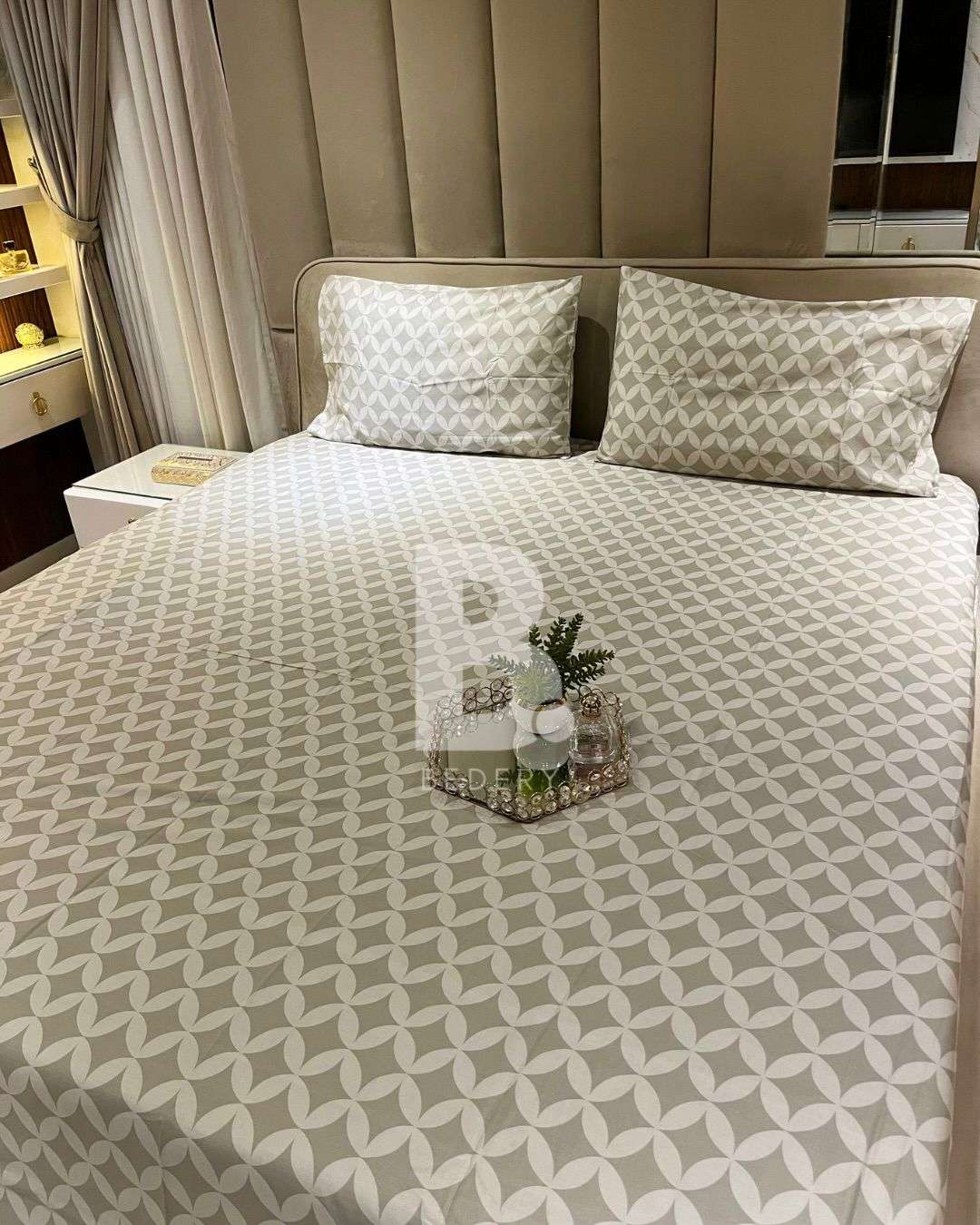 Grey Star Circle Bedsheet